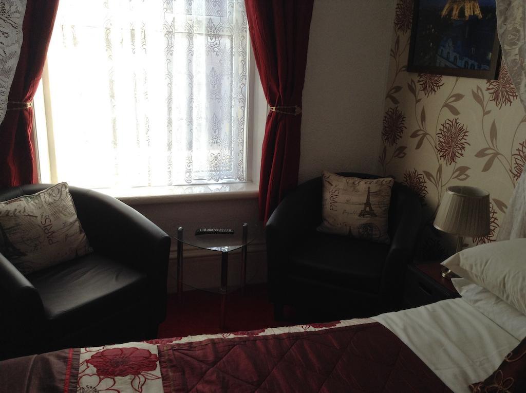Guest house Hornby Villa- 4star B&b-couples & Families Only Blackpool